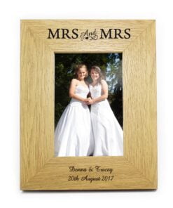 Personalised Oak Finish 4×6 Mrs & Mrs Photo Frame