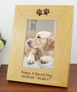 Personalised Oak Finish 4×6 Paw Prints Photo Frame