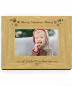 Personalised Oak Finish 6×4 Snowflake Photo Frame